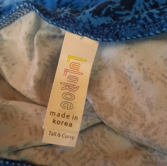 Lularoe T&C (Tall & Curvy) leggings - Picture 3 of 3